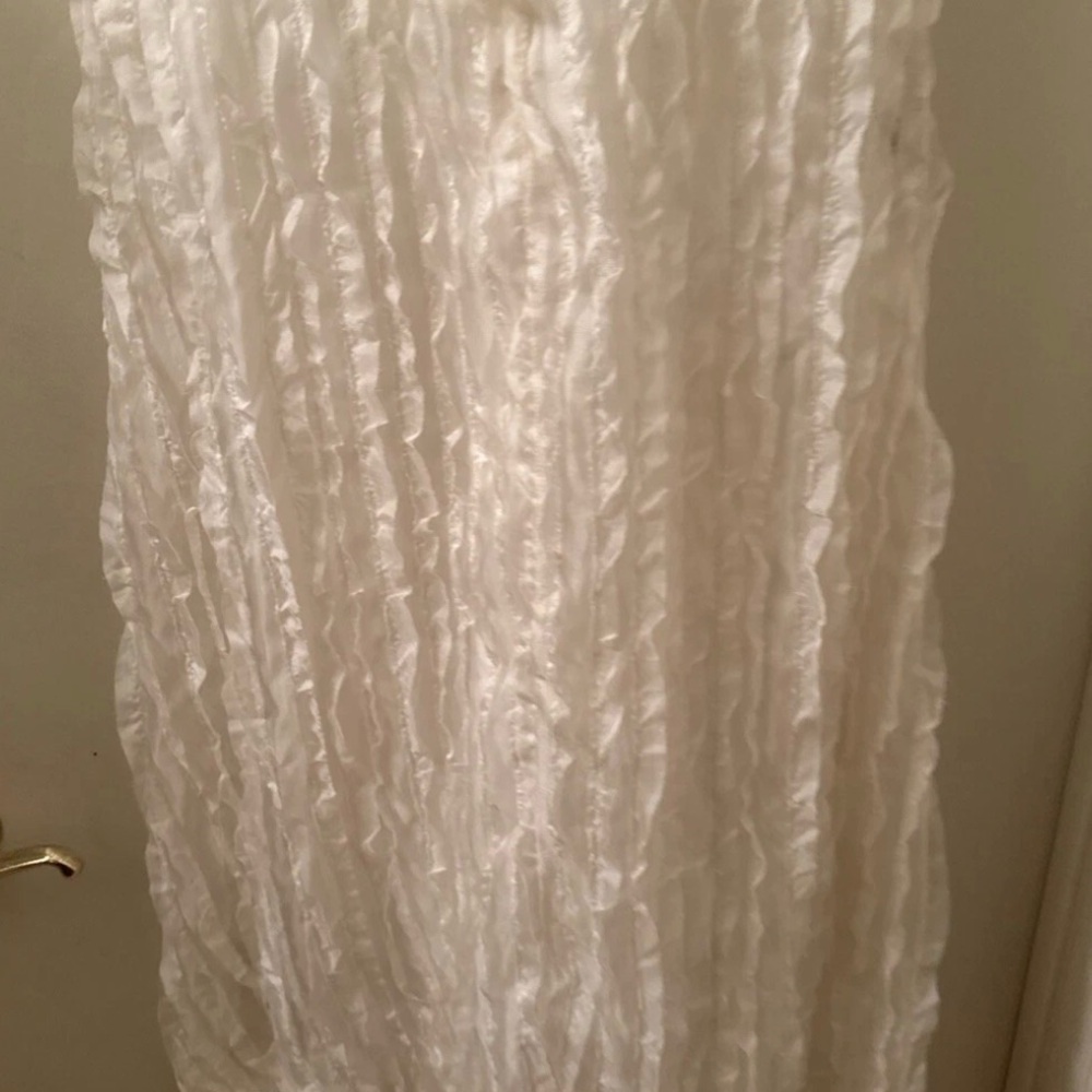 Lisa Says Gah Women's Isabelle Ruffle White Dress - Picture 7 of 8
